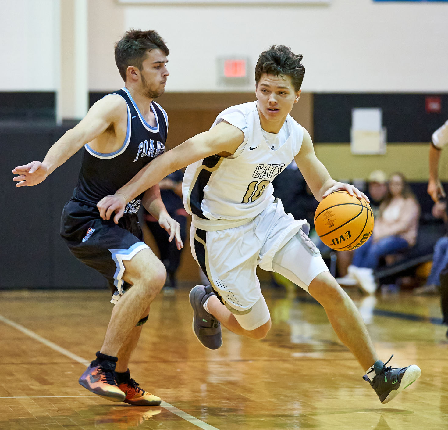 200103 DHS BBALL 21.jpg